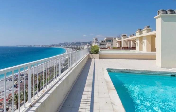 Le Royal, Spacious Seaside Apartment Rooftop And Pool Ніцца Екстер'єр фото